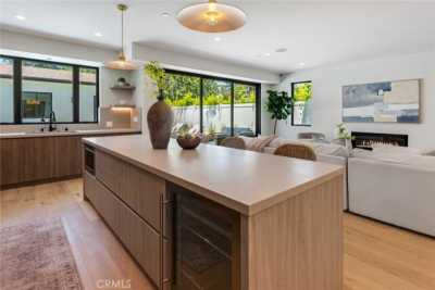 Home For Sale in Sherman Oaks, California