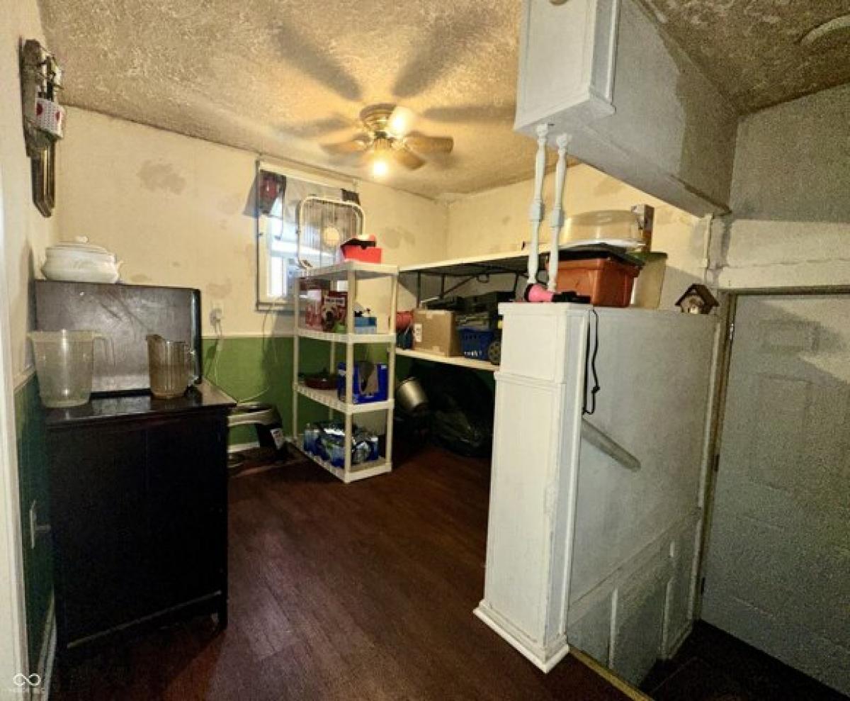 Picture of Home For Sale in Indianapolis, Indiana, United States