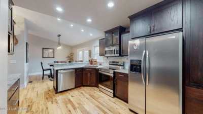 Home For Sale in Coxs Creek, Kentucky