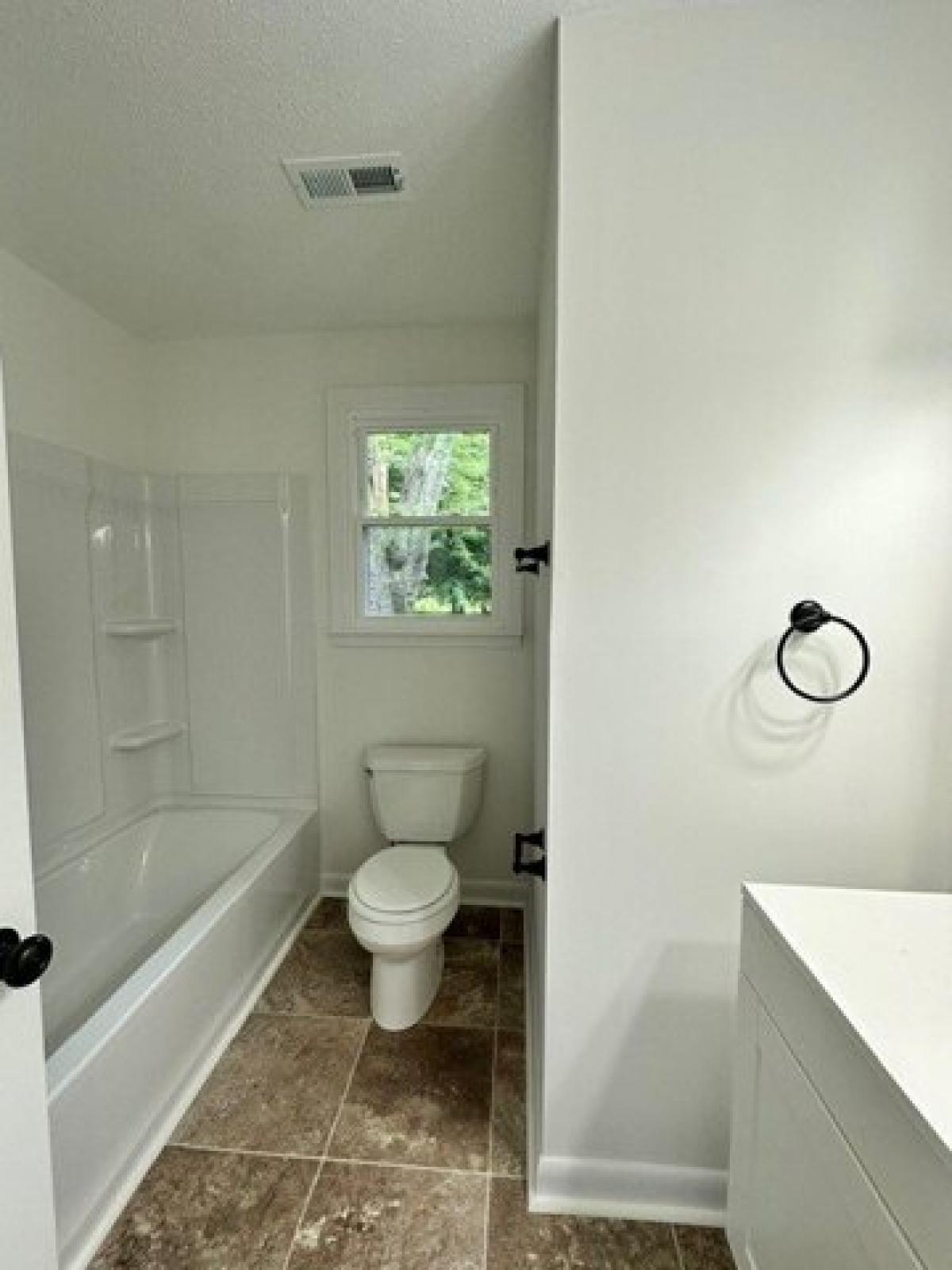 Picture of Home For Sale in Clarksville, Tennessee, United States