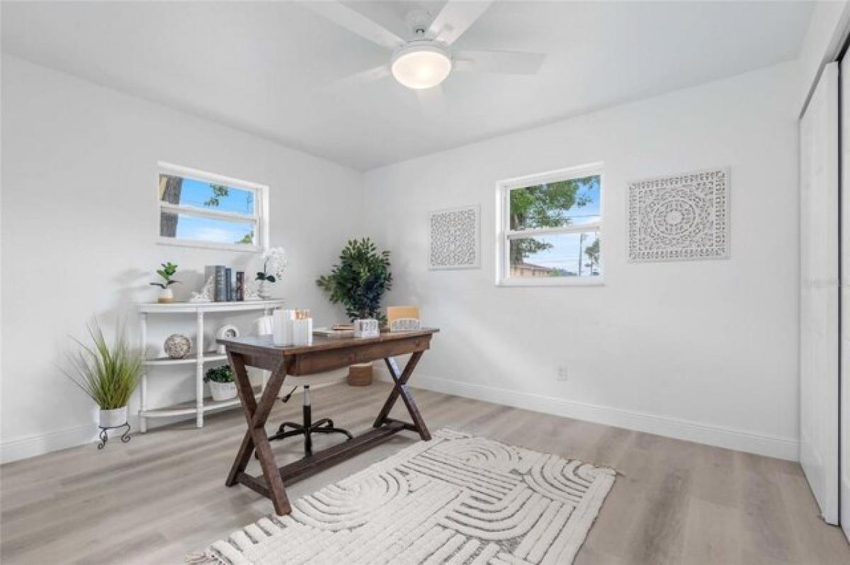 Picture of Home For Sale in Saint Petersburg, Florida, United States