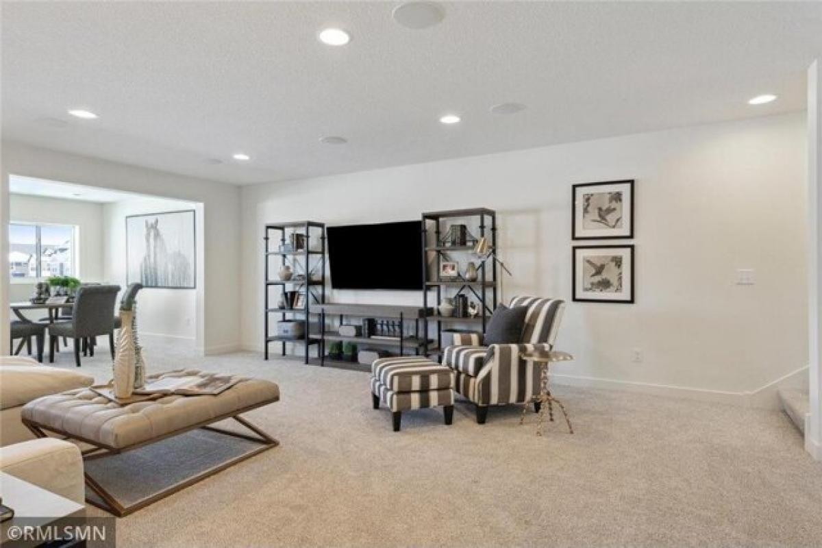 Picture of Home For Sale in Apple Valley, Minnesota, United States