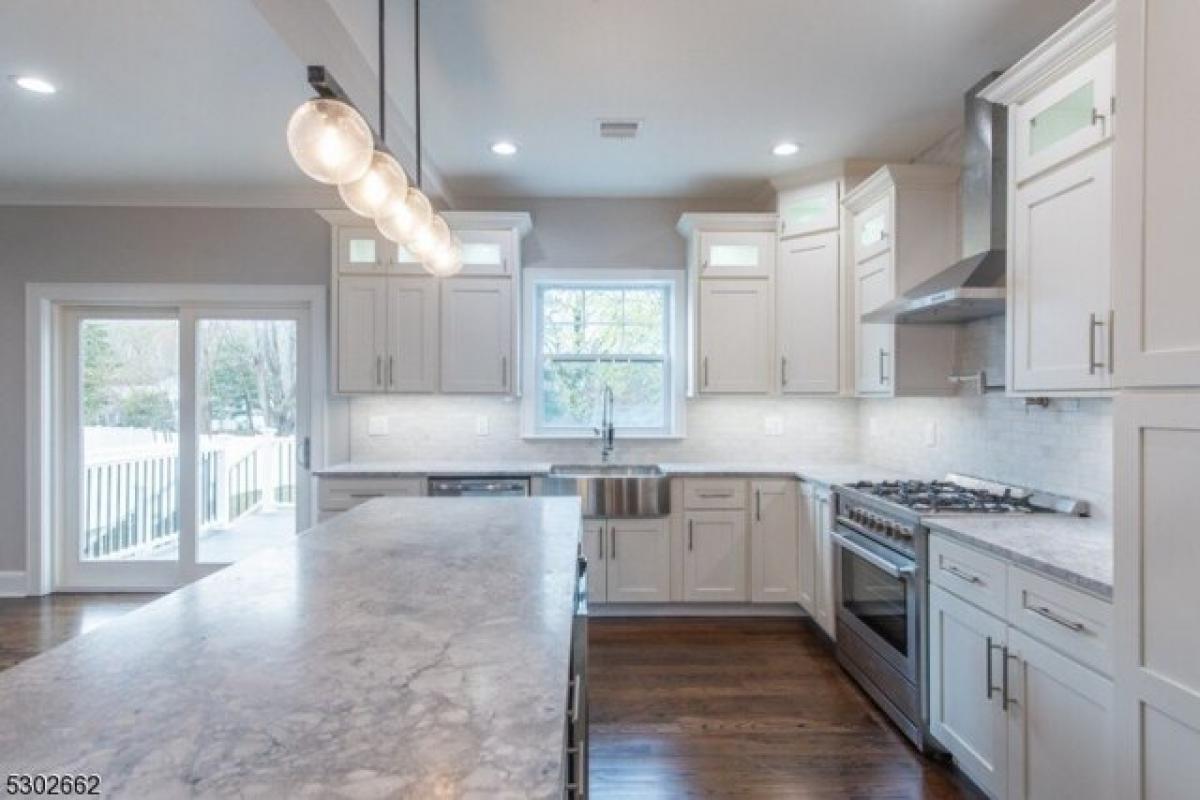 Picture of Residential Land For Sale in Morris Plains, New Jersey, United States