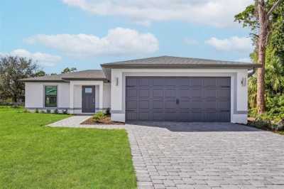Home For Sale in Port Charlotte, Florida