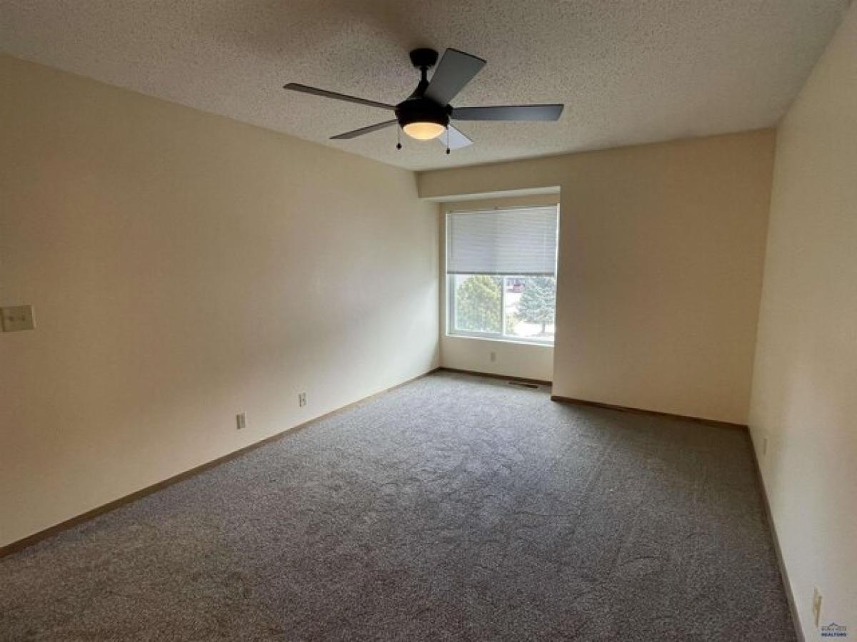 Picture of Home For Sale in Rapid City, South Dakota, United States