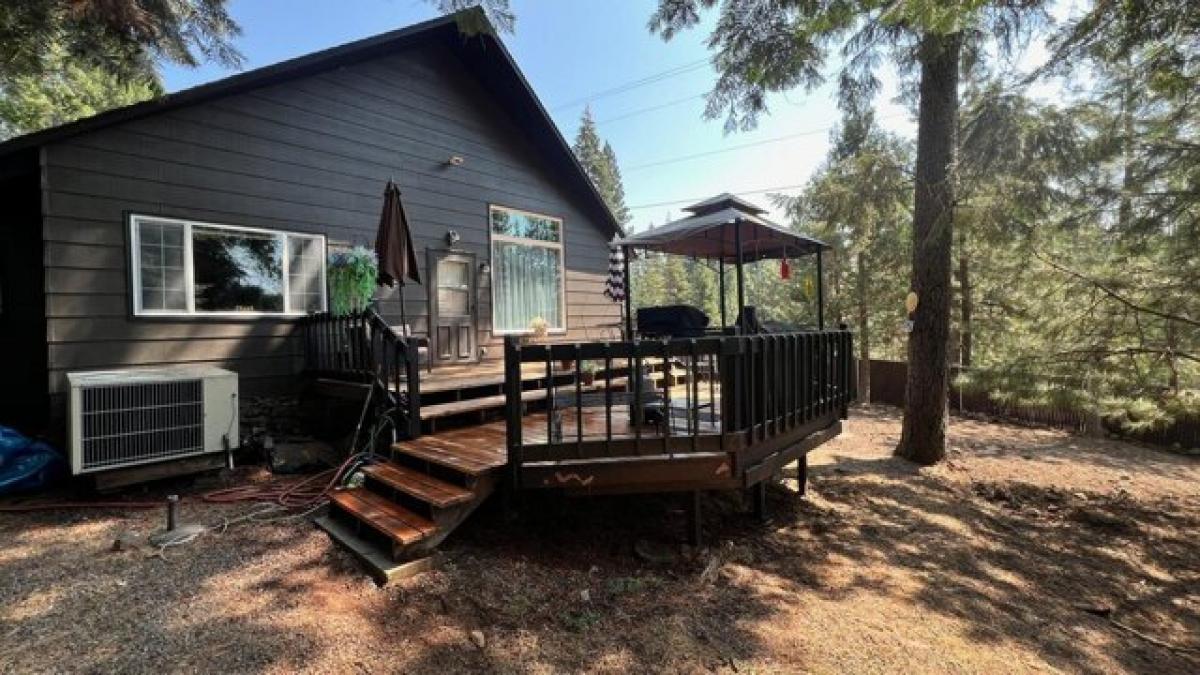 Picture of Home For Sale in Klamath Falls, Oregon, United States