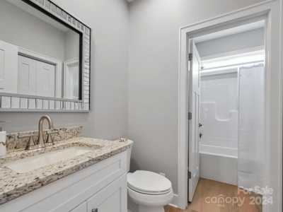 Home For Sale in Hendersonville, North Carolina