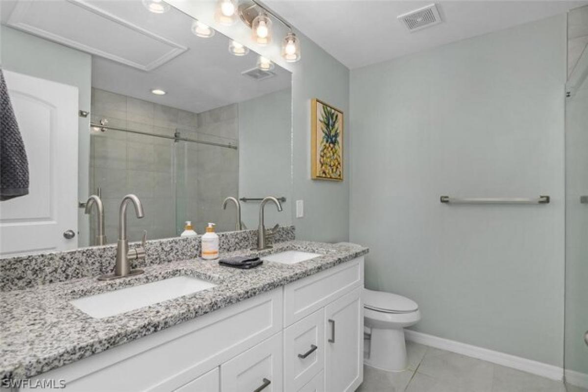 Picture of Home For Sale in Cape Coral, Florida, United States