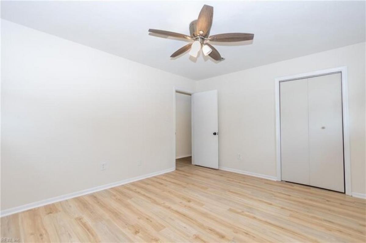 Picture of Home For Sale in Norfolk, Virginia, United States