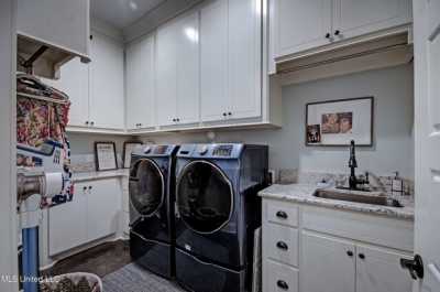 Home For Sale in Brandon, Mississippi