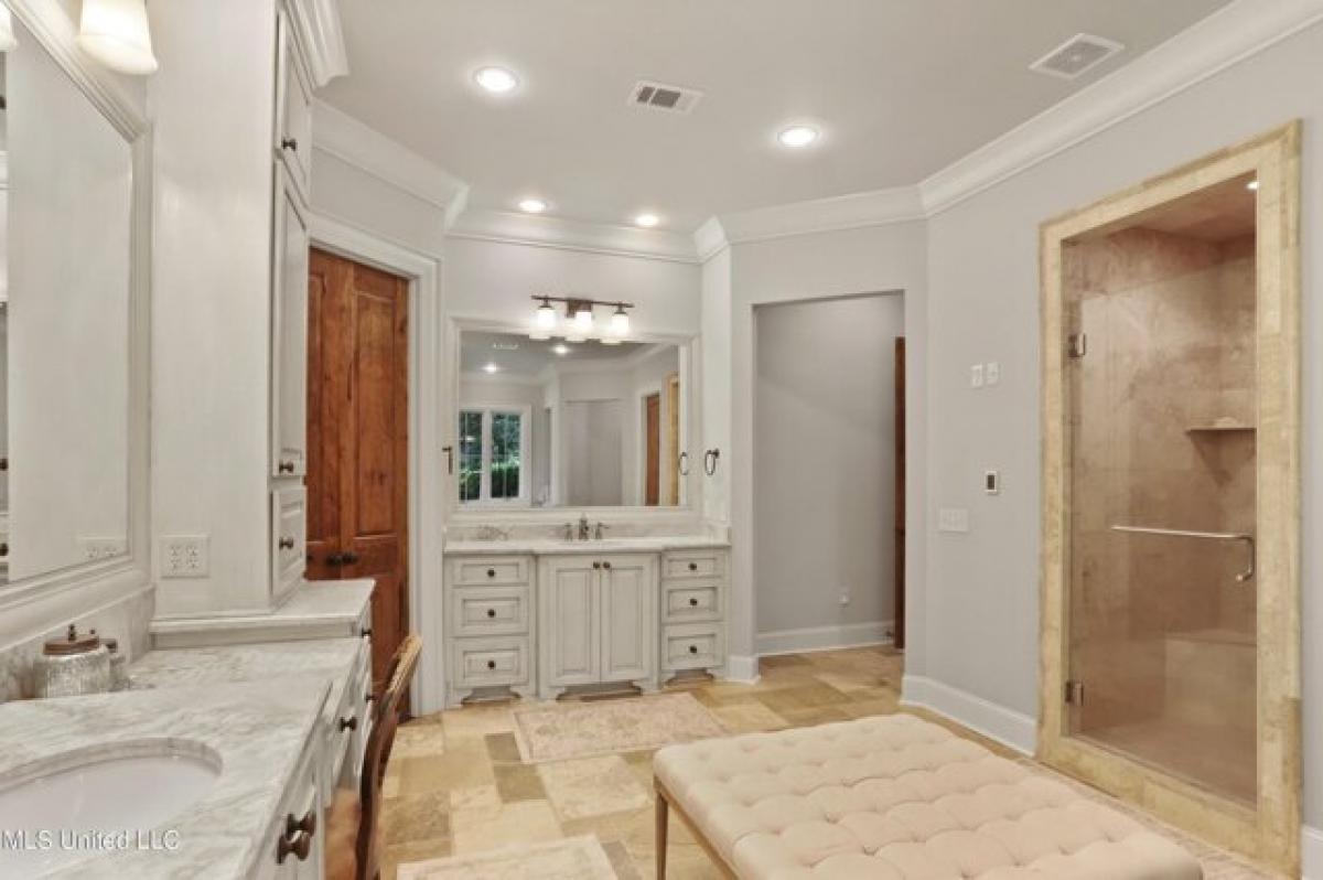 Picture of Home For Sale in Madison, Mississippi, United States