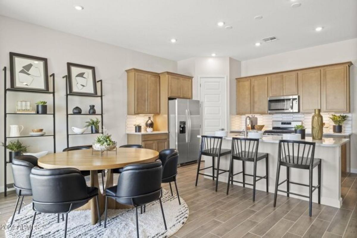 Picture of Home For Sale in Surprise, Arizona, United States