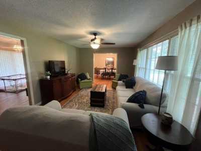 Home For Sale in Greenwood, South Carolina