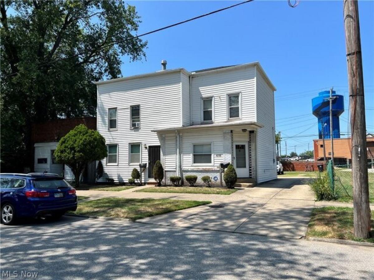 Picture of Home For Sale in Cleveland, Ohio, United States