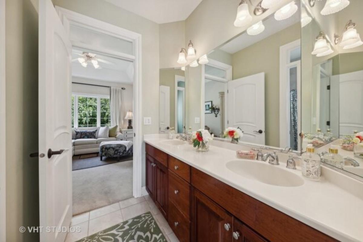 Picture of Home For Sale in Orland Park, Illinois, United States