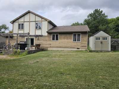 Home For Sale in Crown Point, Indiana