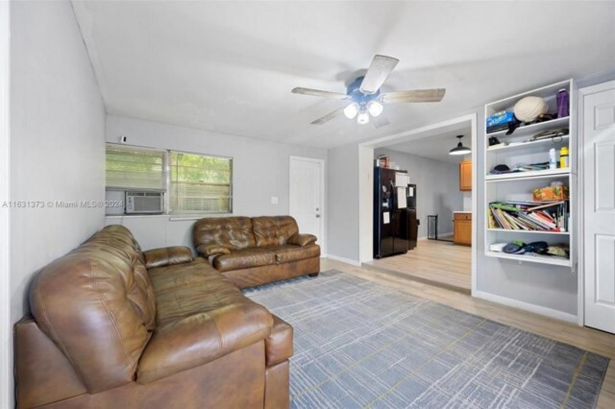 Picture of Home For Sale in Hollywood, Florida, United States