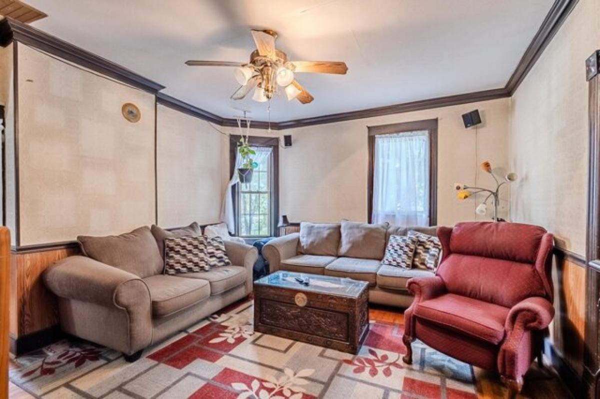 Picture of Home For Sale in Harriman, Tennessee, United States