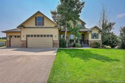 Home For Sale in Elizabeth, Colorado