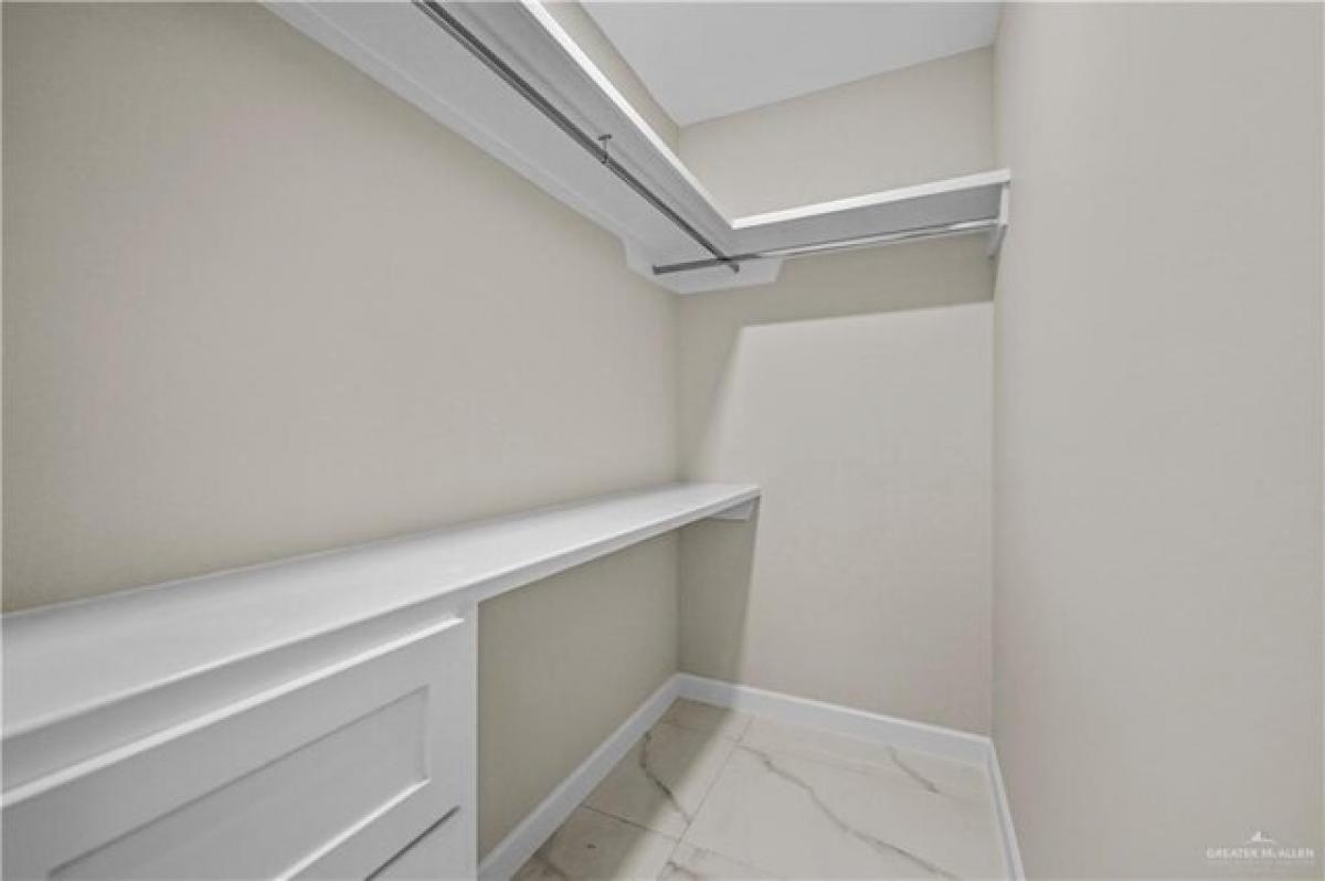 Picture of Home For Sale in San Juan, Texas, United States