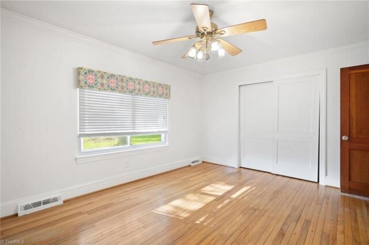 Picture of Home For Sale in Burlington, North Carolina, United States