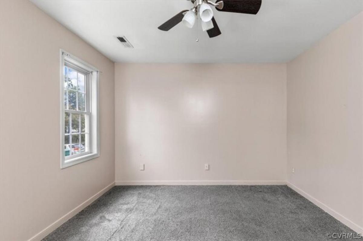 Picture of Home For Sale in Petersburg, Virginia, United States