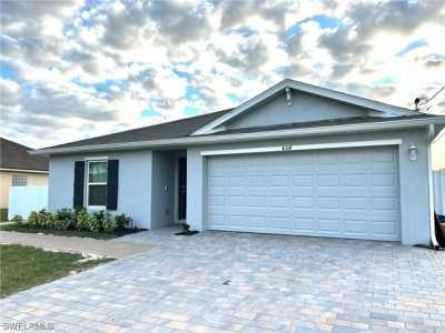 Home For Sale in Cape Coral, Florida