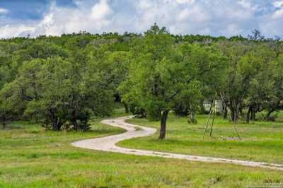 Residential Land For Sale in Kerrville, Texas