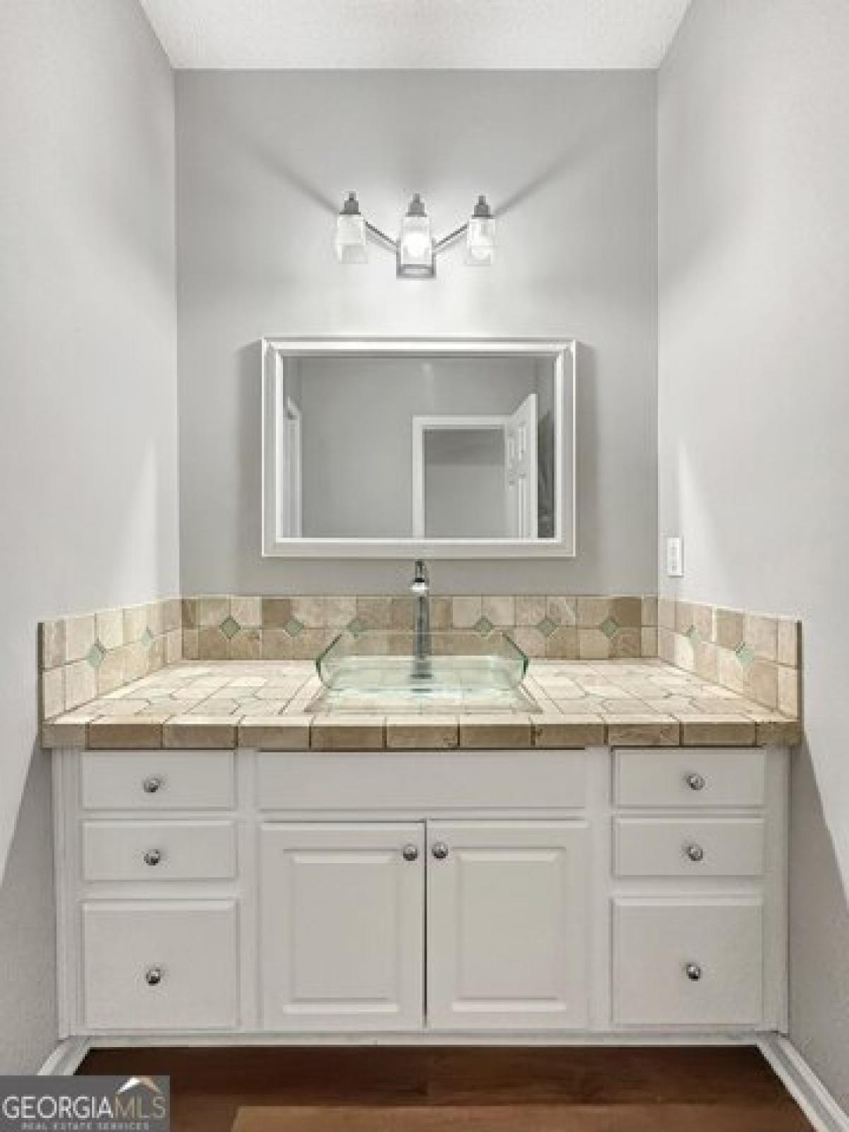 Picture of Home For Sale in Newnan, Georgia, United States