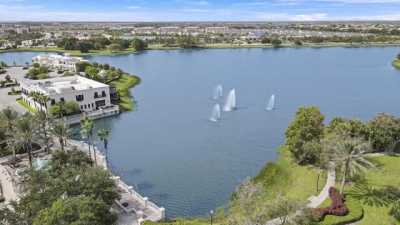 Home For Sale in Port Saint Lucie, Florida