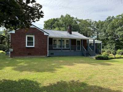 Home For Sale in Mcminnville, Tennessee