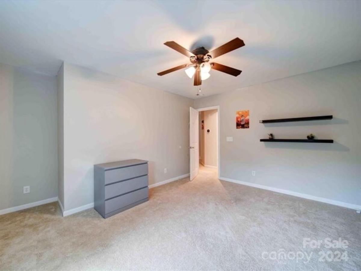 Picture of Home For Sale in Fort Mill, South Carolina, United States