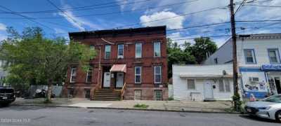 Home For Sale in Albany, New York