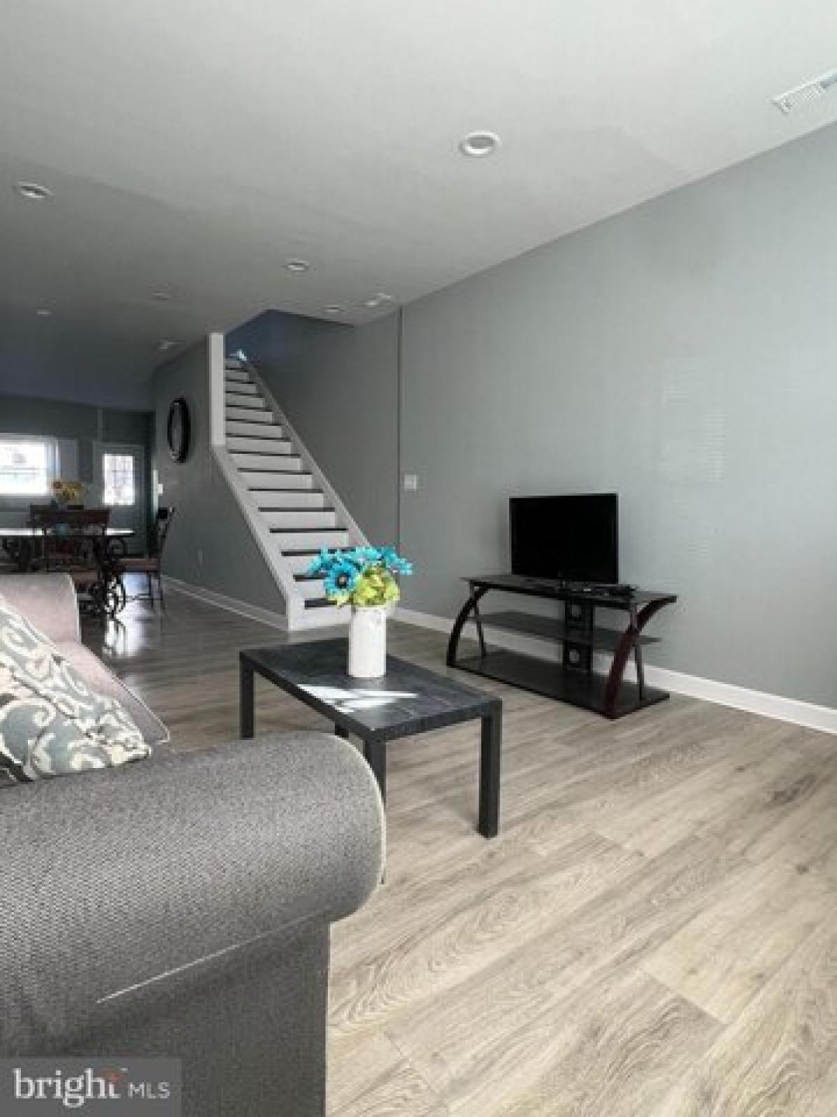 Picture of Home For Sale in Baltimore, Maryland, United States