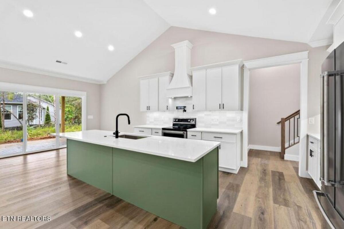 Picture of Home For Sale in Loudon, Tennessee, United States