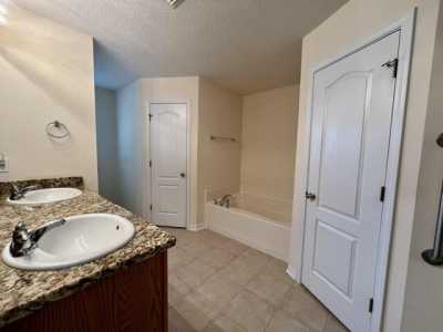 Home For Sale in Navarre, Florida