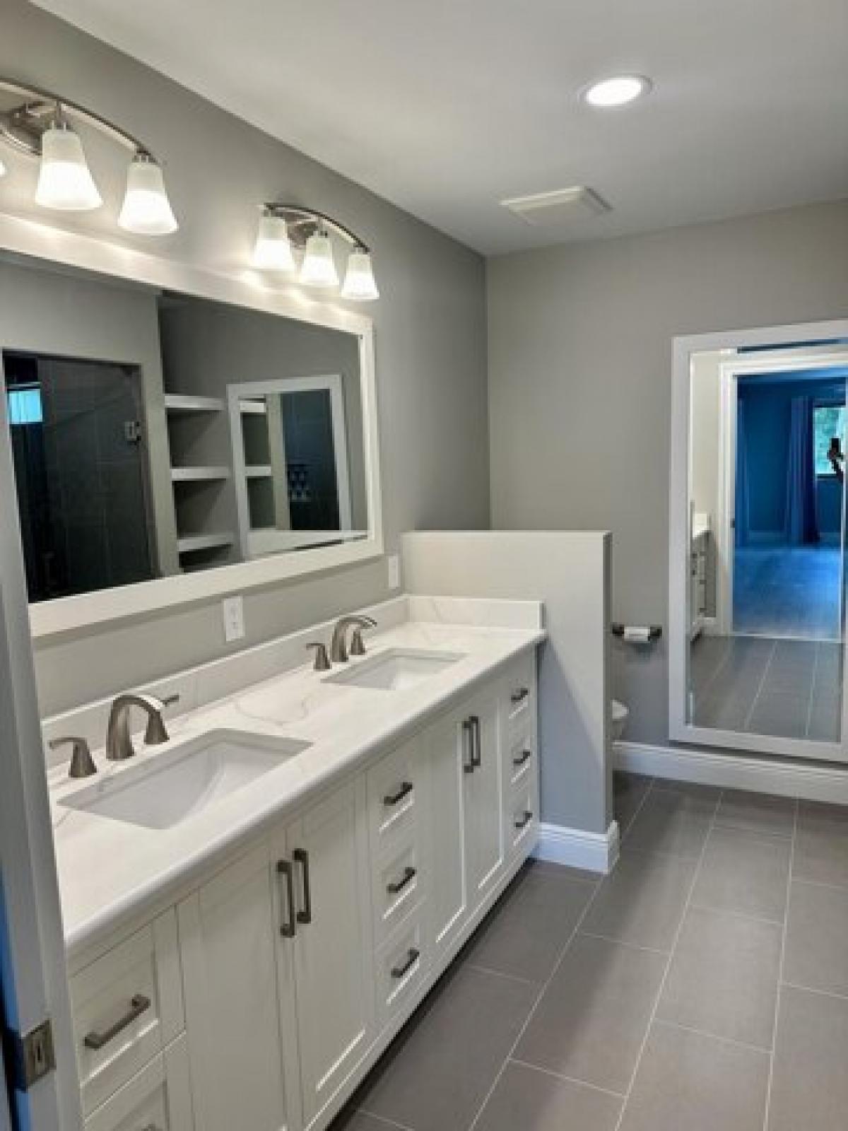 Picture of Home For Sale in Royal Palm Beach, Florida, United States