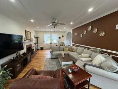 Home For Sale in Falmouth, Maine