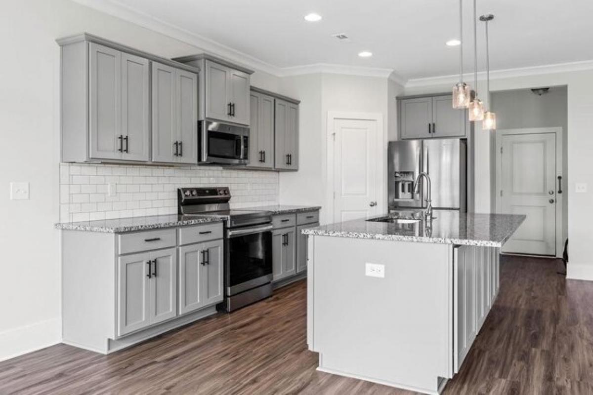 Picture of Home For Sale in Cullman, Alabama, United States