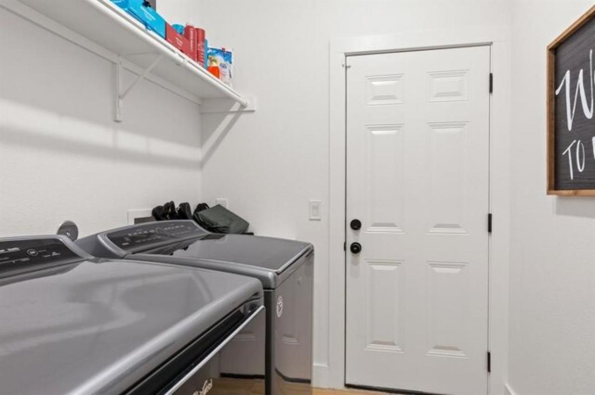 Picture of Home For Sale in Lago Vista, Texas, United States