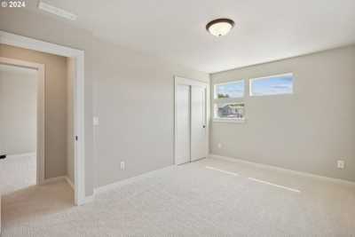 Home For Sale in Ridgefield, Washington