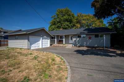 Home For Sale in Salem, Oregon