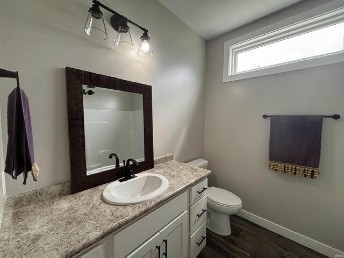 Picture of Home For Sale in Fort Wayne, Indiana, United States