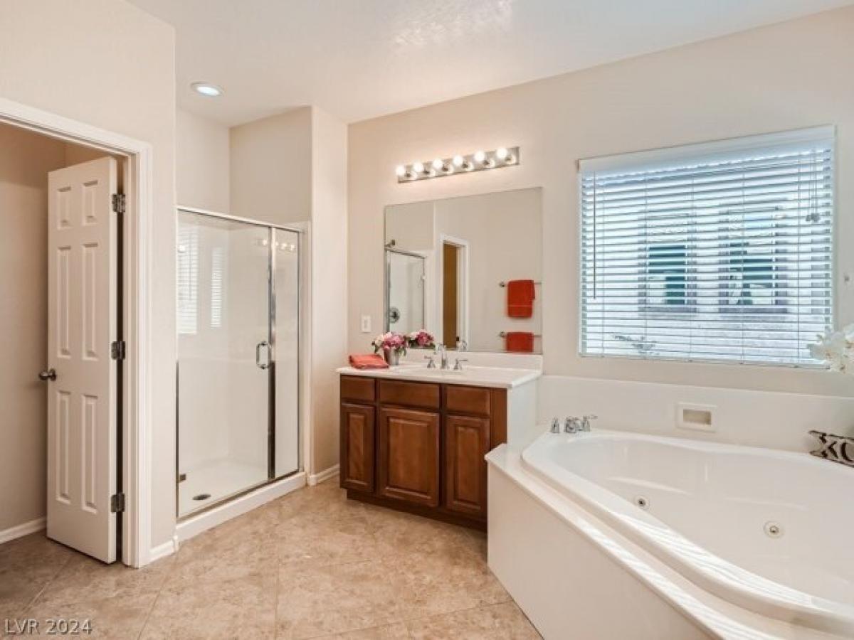 Picture of Home For Sale in Henderson, Nevada, United States