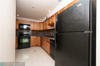 Home For Rent in Hollywood, Florida