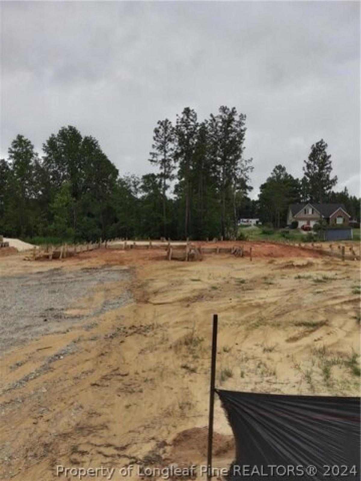 Picture of Home For Sale in Fayetteville, North Carolina, United States