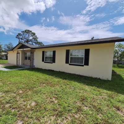 Home For Sale in Titusville, Florida