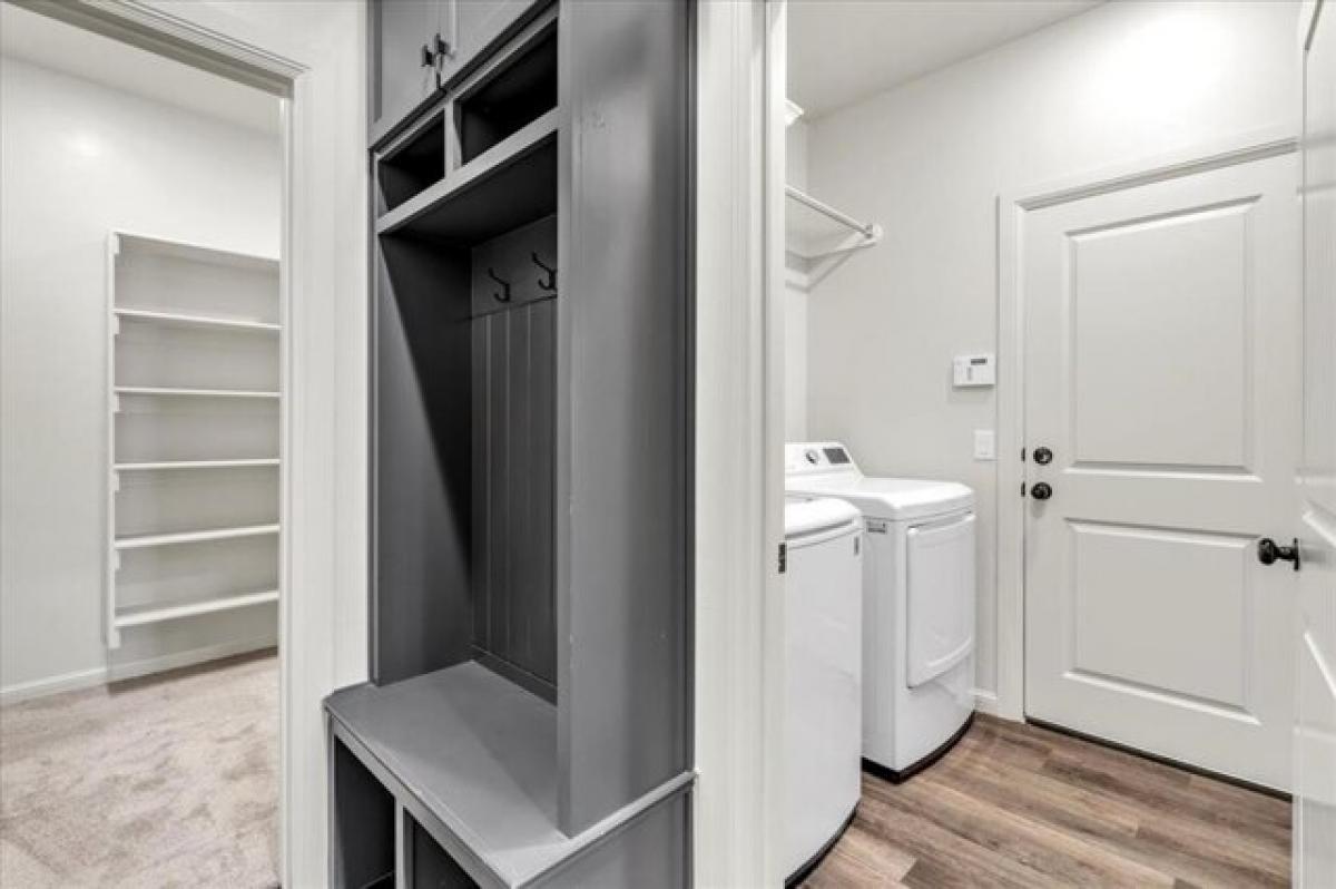 Picture of Home For Sale in Edmond, Oklahoma, United States