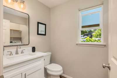 Home For Sale in Bainbridge Island, Washington