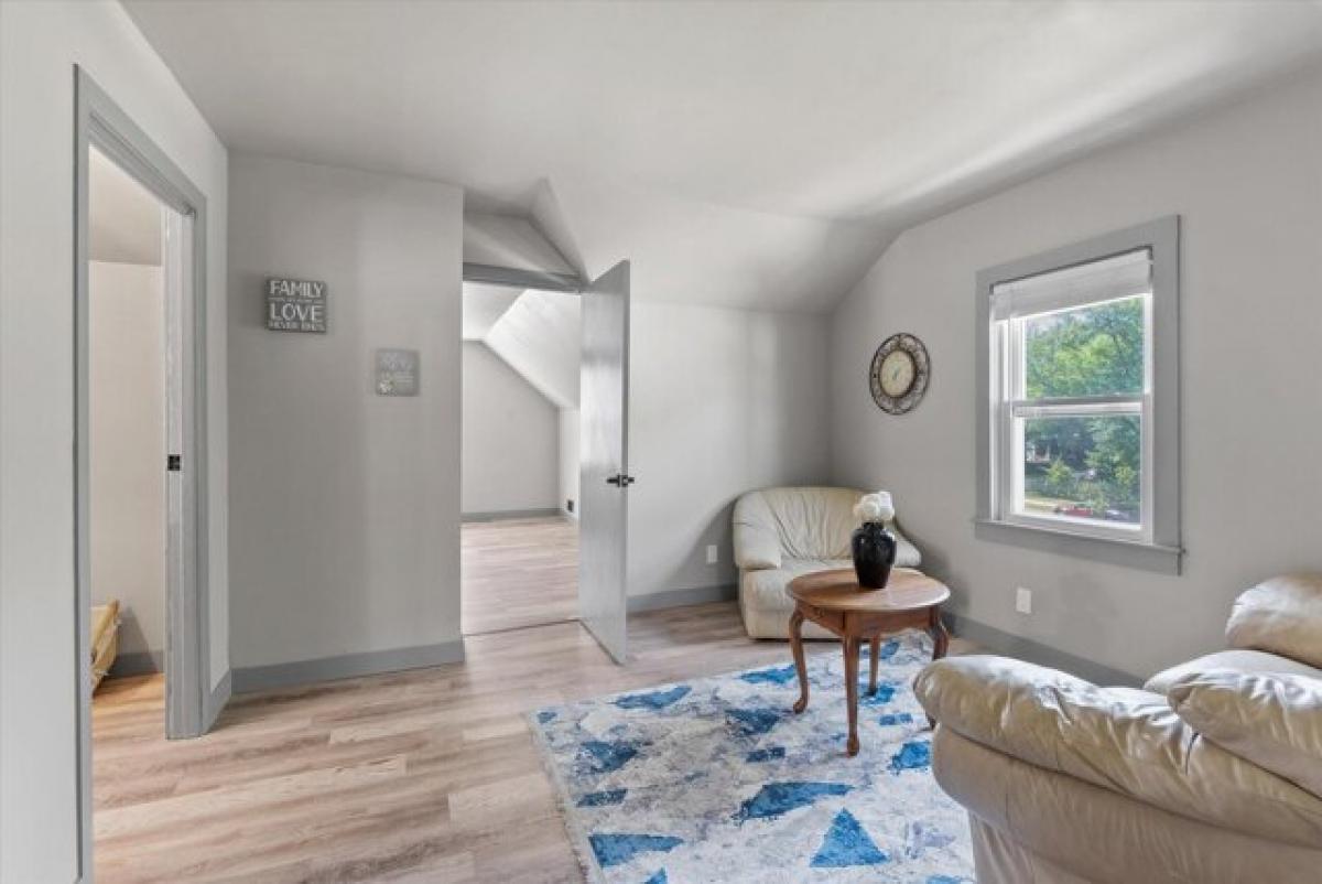 Picture of Home For Sale in Milwaukee, Wisconsin, United States